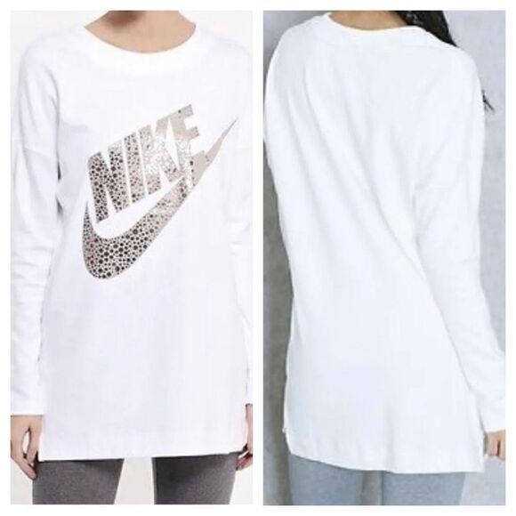 Nike Women's Rally Metallic Fleece Crewneck Sweatshirt Ivory size M - Picture 1 of 8